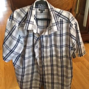Men’s 2XL 50-52 short sleeve button up like new
